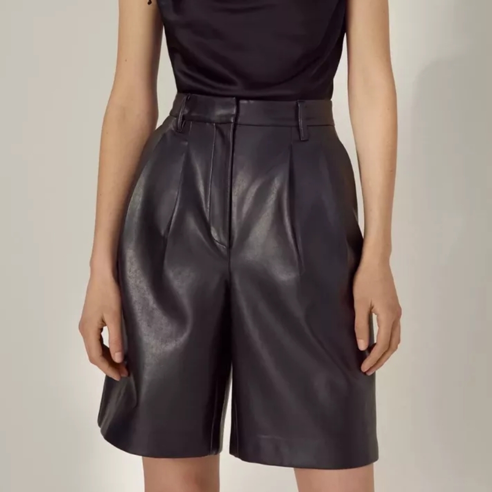 ARITZIA Wilfred Limerick High Waisted Vegan Leather Shorts Size 4